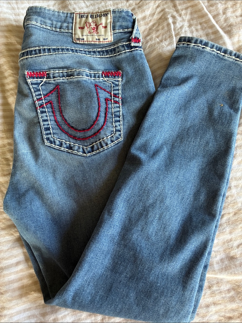 True Religion Women's Jenny Curvy  Blue Skinny Jeans with Vibrant  Stitching